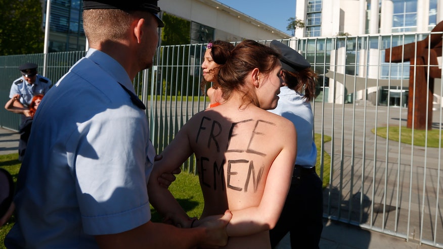 Germany Topless Prote_Angu.jpg